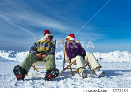 Apres ski at mountains during christmas Apres ski at mountains during christmas 8572384