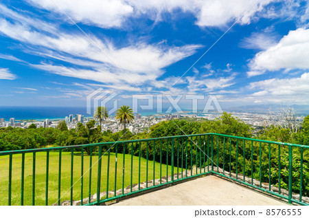 View from the hill of Hawaii Oahu Tantalus (day) Observation deck towards Pearl Harbor View from the hill of Hawaii Oahu Tantalus (day) Observation deck towards Pearl Harbor 8576555