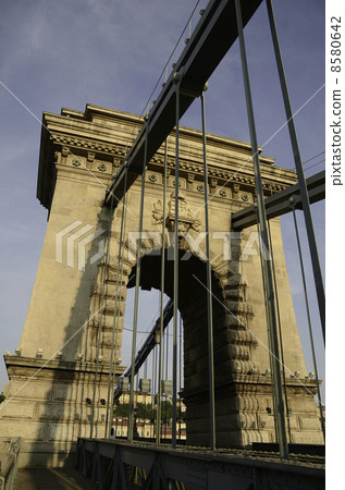 Kedari橋和Iber鏈的主塔-Chain Bridge（主塔和眼桿鏈） 8580642