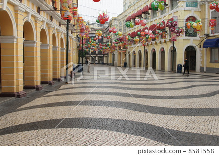 Sedona Square 8581558