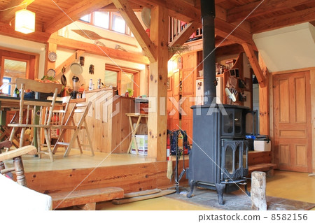 House in North America 8582156