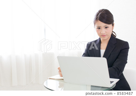 女商人書桌工作圖像 8583487