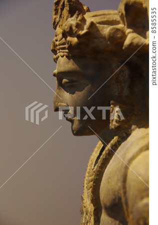 hara陀羅風格的佛像（菩薩像） 8585535