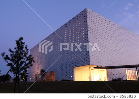 金澤海未來圖書館（晚景） 8585920
