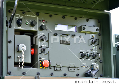 Launch device 8589019