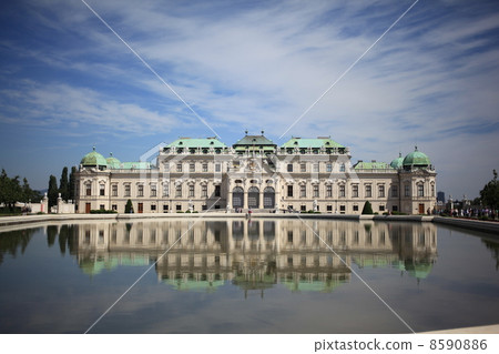 Watercolor of Belvedere Palace Watercolor of Belvedere Palace 8590886