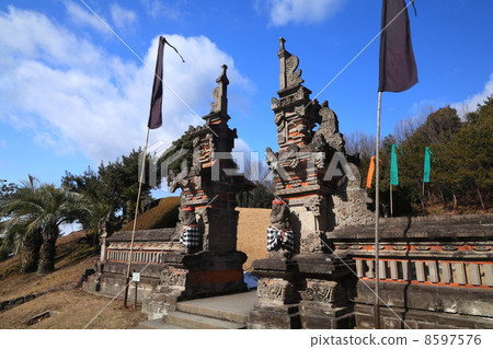 Balinese noble family's house 8597576