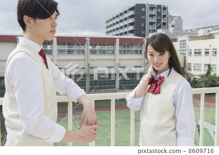 高中學生夫婦 8609716