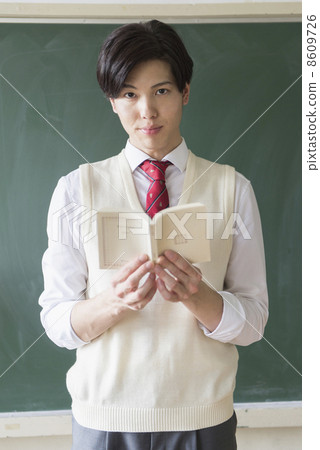 High school student couple 8609726