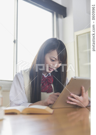 高中學生夫婦 高中學生夫婦 8609961