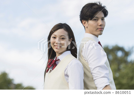 高中學生夫婦 8610051