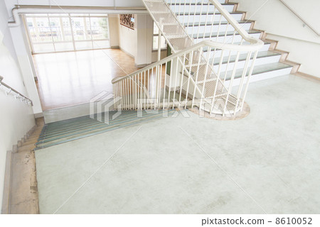 High school student couple 8610052