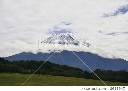富士山的第一個冠冕 8611647