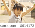 女孩可愛的手勢 8614172