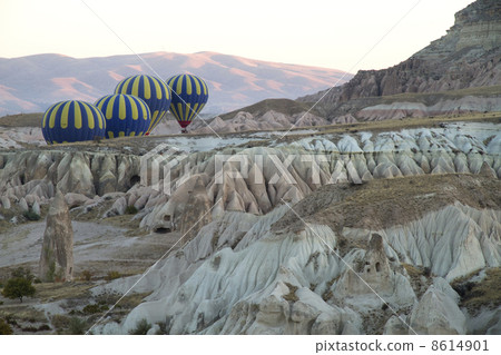Hot Air Balloons in Cappadocia 8614901