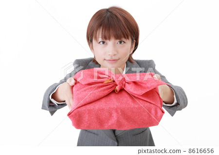 Business woman handing wrapping cloth wrapping 8616656