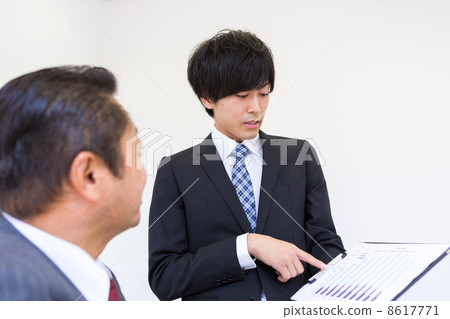 工作的商人 工作的商人 8617771