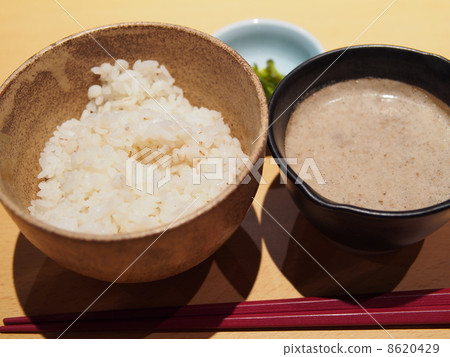 Wheat cooked rice Wheat cooked rice 8620429