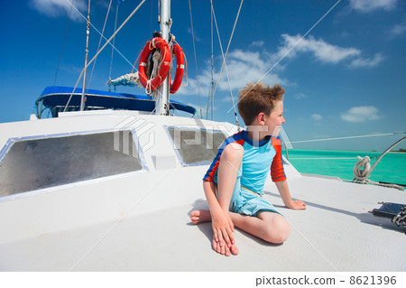Little boy at luxury yacht Little boy at luxury yacht 8621396