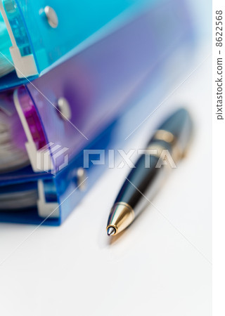 Ballpoint pen and ring file 8622568