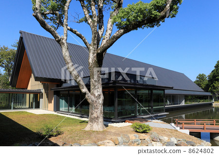 Year-round Shrine Memorial Shinku-kan 8624802