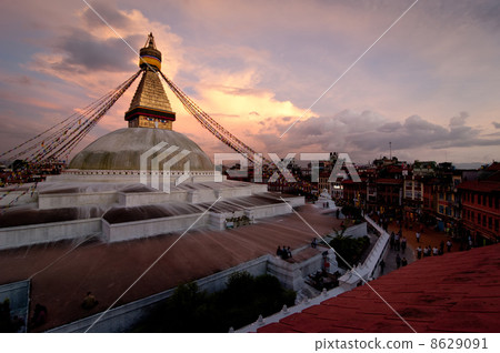 Buddhist Shrine Boudhanath Stupa. Nepal, Kathmandu 8629091