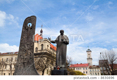 Taras Shevchenko monument in Lviv (Lemberg) Taras Shevchenko monument in Lviv (Lemberg) 8630896