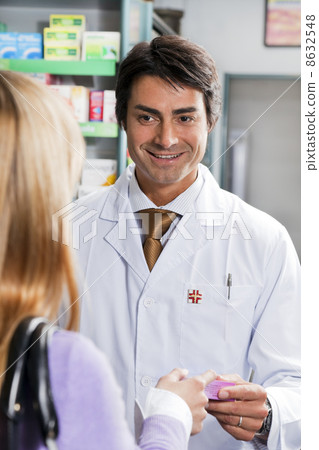 pharmacy 8632548