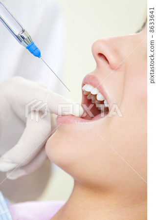 dentist dentist 8633641