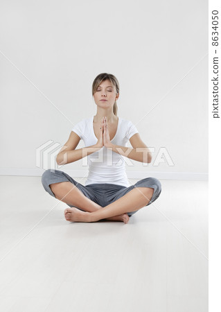 fitness and yoga 8634050