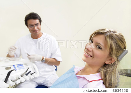 dentist 8634238