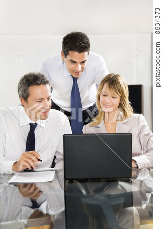 Bureau 8634373