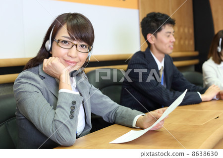 Career woman tired of meeting 8638630