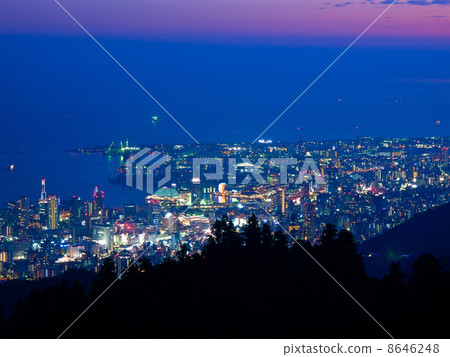 神戶馬來山的夜景 8646248