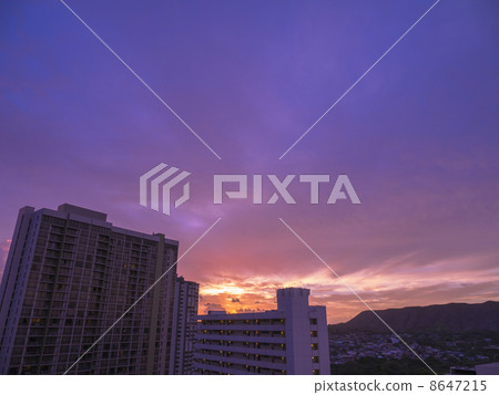 威基基在晨光中 8647215