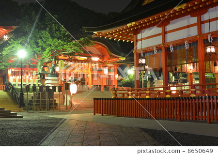 Fushimi-Inari Taisha  8650649