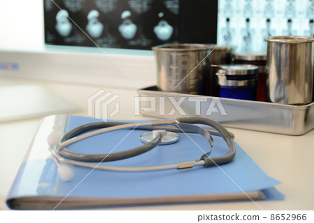 Stethoscope and chart file 8652966