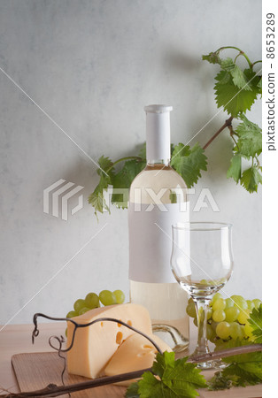 white wine 8653289