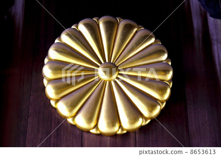 靖國神社的菊花圖案 靖國神社的菊花圖案 8653613