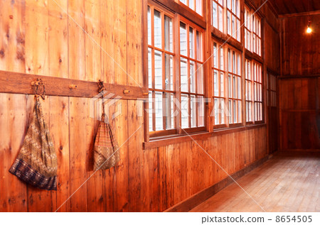 Kori's school building corridor 8654505