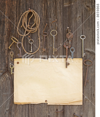 old paper and keys 8659868