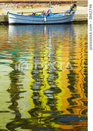 fishing boat 8662746