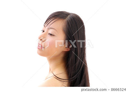 一個女人頭髮撫摸著風 一個女人頭髮撫摸著風 8666324