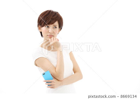 Troubling women Troubling women 8669134