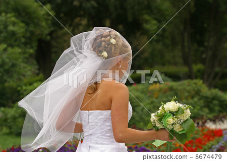 The bride in park The bride in park 8674479