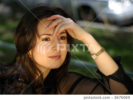 Portrait with hours Portrait with hours 8676069