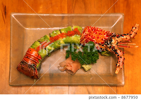 Set of sushi 8677950