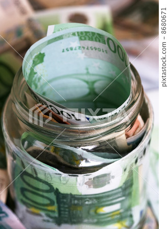 Banknotes 8680671