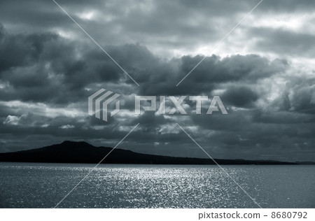 Ocean storm Ocean storm 8680792
