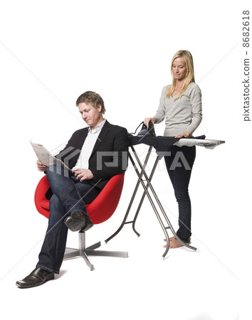 8682618